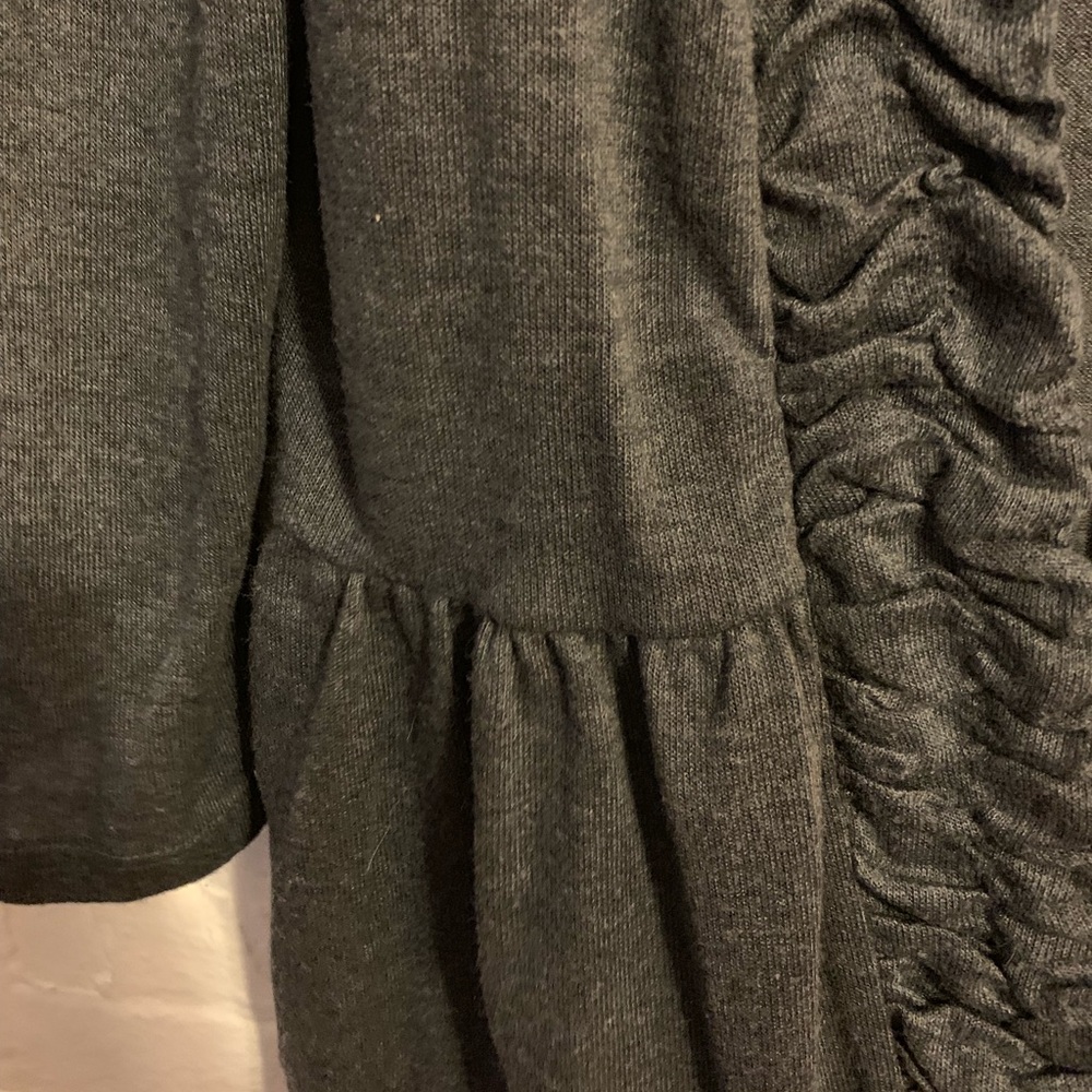 Forever 21- Ruffled Cardigan - Picture 3 of 4